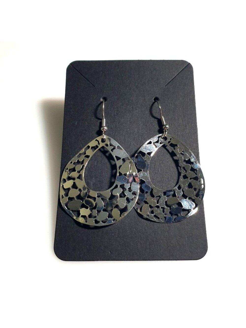 Silver Tone Teardrop Dangle Earrings Cutout Pattern Lightweight Modern 2.25 In